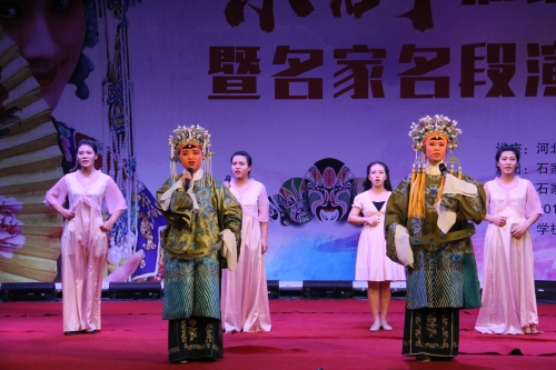 京劇社谷源琪、冀穎慧、孫新媛等演唱傳統(tǒng)京劇《穆桂英掛帥》選段
