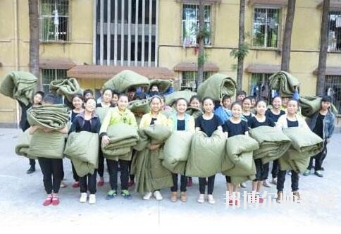 四川彝文幼兒師范學(xué)校2018年報(bào)名條件、招生對象