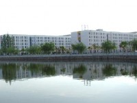 江漢藝術(shù)職業(yè)師范學(xué)院2023年學(xué)費、收費多少
