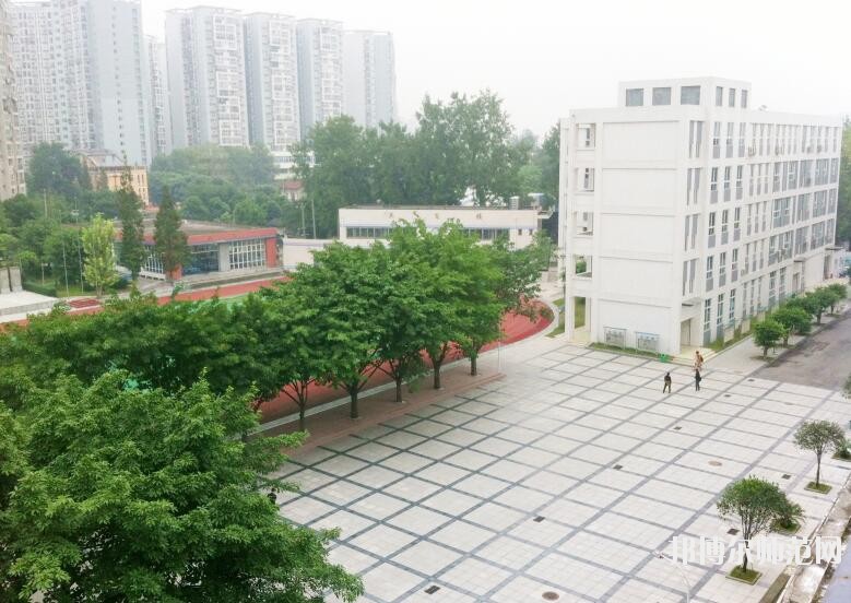成都洞子口職業(yè)幼兒師范高級(jí)中學(xué)2018年報(bào)名條件、招生對(duì)象