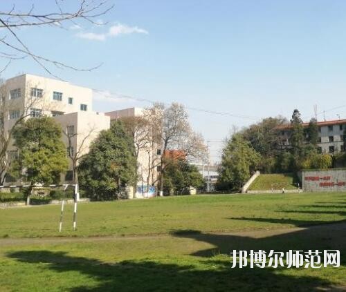 貴陽經(jīng)濟(jì)貿(mào)易中等幼師專業(yè)學(xué)校2023年報名條件、招生要求、招生對象 width=