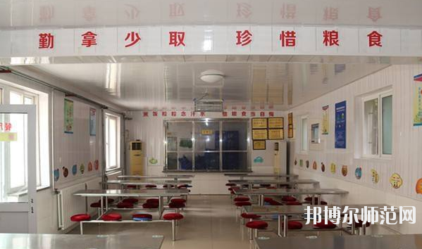 南充數(shù)控工程幼兒師范學(xué)校2020年報(bào)名條件、招生要求、招生對象 