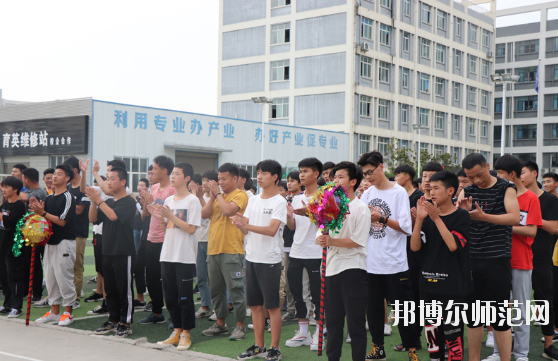 安康育英幼兒師范中等職業(yè)學(xué)校怎么樣、好不好<em></em><em></em>	