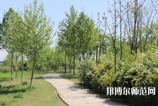 石家莊中英航空幼兒師范中等專業(yè)學(xué)校怎么樣、好不好