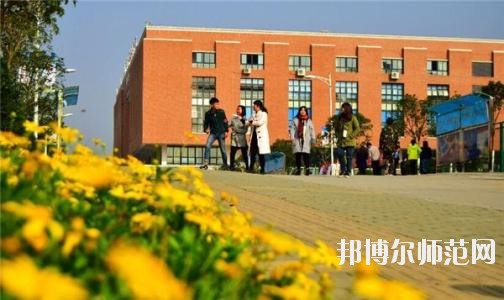 四川五月花專修師范學(xué)院2020年報名條件、招生要求、招生對象