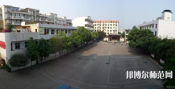 天府新區(qū)成人中等專業(yè)幼兒師范學校2020年報名條件、招生要求、招生對象