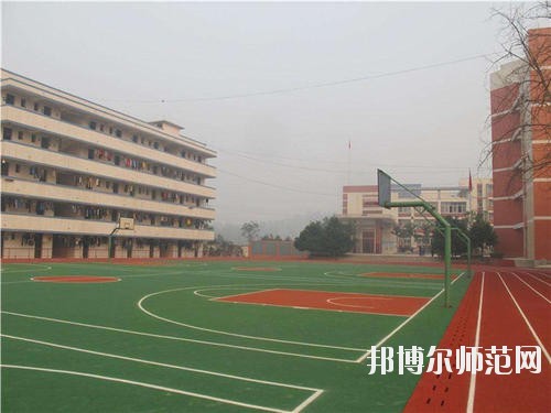 宜賓高場職業(yè)幼兒師范中學(xué)2020年報名條件、招生要求、招生對象