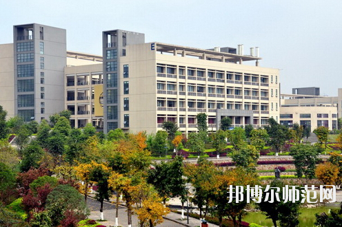 重慶機電工業(yè)幼師學校怎么樣、好不好