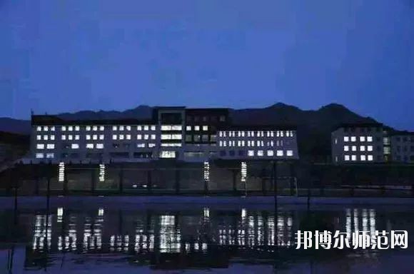 呼和浩特職業(yè)師范學院東校區(qū)2021年報名條件、招生要求、招生對象