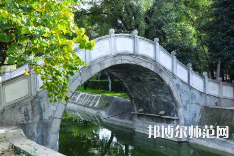 延安大學(xué)西安創(chuàng)新師范學(xué)院歷年招生錄取分?jǐn)?shù)線(xiàn)