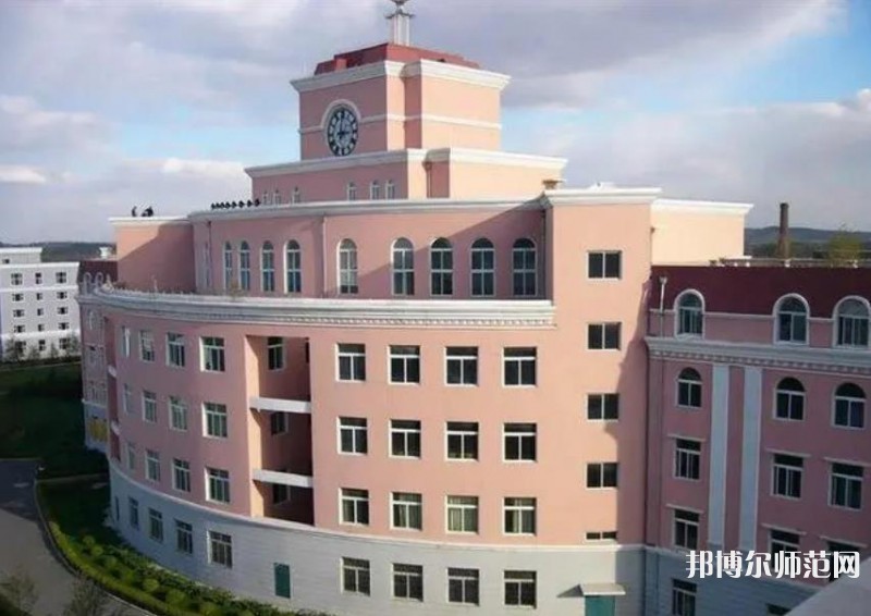 長春大學師范學院西校區(qū)2023年學費、收費多少