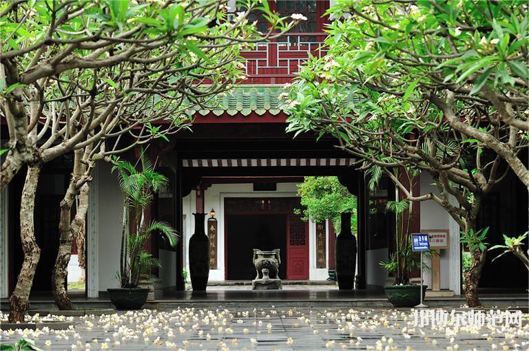 瓊臺(tái)師范學(xué)院2023年怎么樣、好不好 