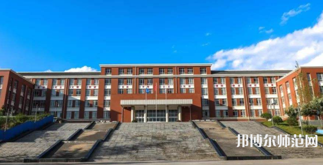 云南大學(xué)滇池師范學(xué)院楊林校區(qū)2023年報名條件、招生要求、招生對象
