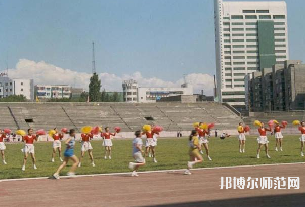 烏魯木齊職業(yè)師范大學(xué)2023年報(bào)名條件、招生要求、招生對(duì)象