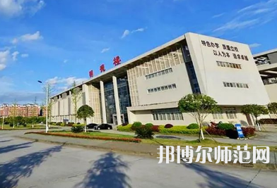 南充職業(yè)技術(shù)師范學(xué)院2023年招生錄取分數(shù)線 