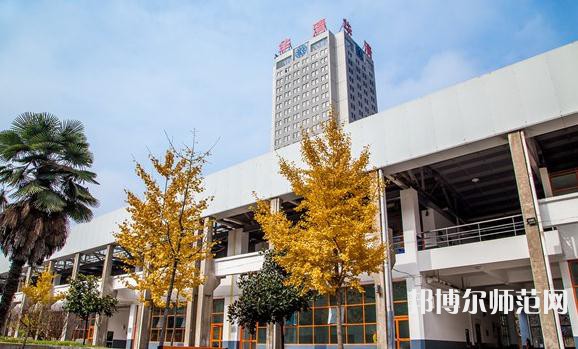 西安建筑科技師范大學(xué)華清學(xué)院2023年報名條件、招生要求、招生對象