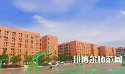 2023年懷化師范高等?？茖W校是民辦大學還是公辦