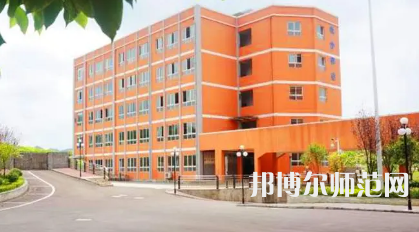 2023年安順光輝幼師職業(yè)技術(shù)學(xué)校報(bào)名條件、招生對(duì)象