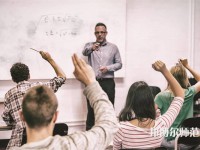 ?？诠k漢語言文學學校排名榜（最新）