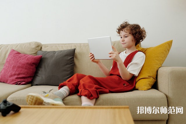 滇西科技師范學(xué)院介紹、地址