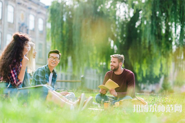 上海外國語師范大學(xué)賢達經(jīng)濟人文學(xué)院虹口校區(qū)介紹、地址