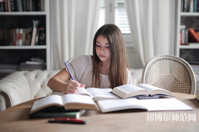 新疆大學(xué)師范學(xué)院南校區(qū)介紹、地址