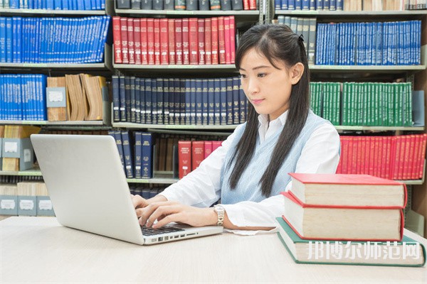 烏魯木齊職業(yè)師范大學介紹、地址