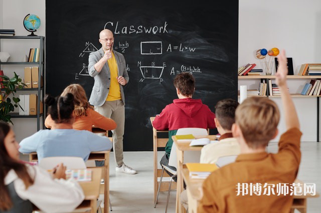 云南經(jīng)貿(mào)外事職業(yè)師范學(xué)院介紹、地址